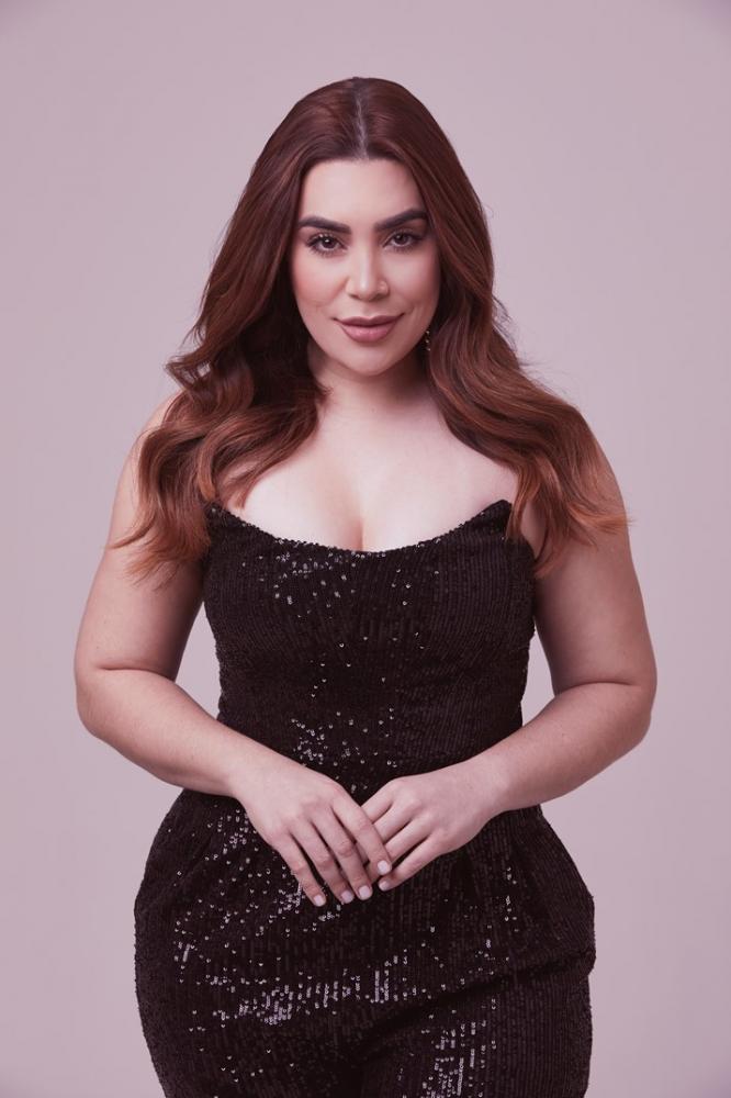 NAIARA AZEVEDO GRAVA O PROJETO 