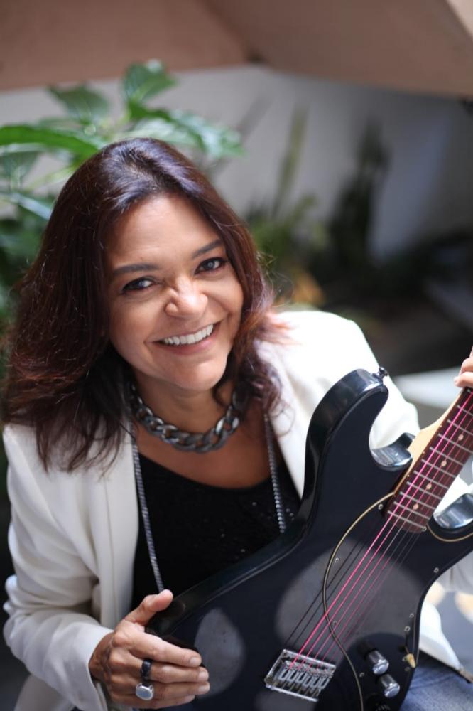 EXISTE AMOR EM SP” – ACÚSTICO NA CASA ROSA