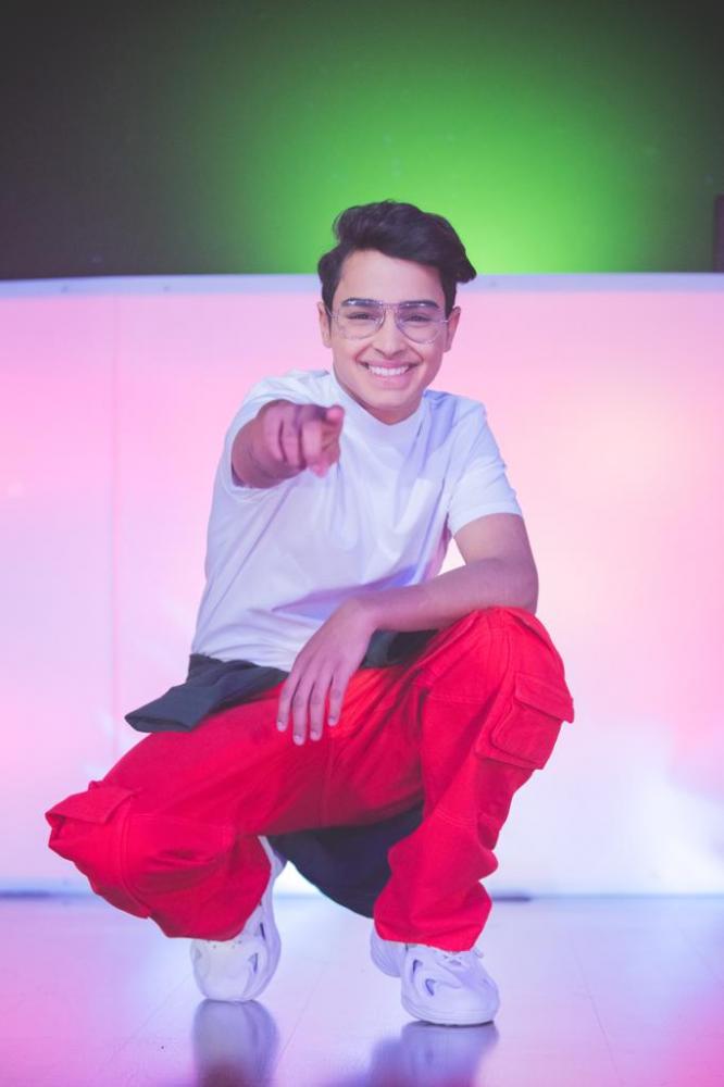 Cantor Vitor Lima realiza sonho, e se prepara para uma série de shows nas festas de São João da Chapada Diamantina, na Bahia