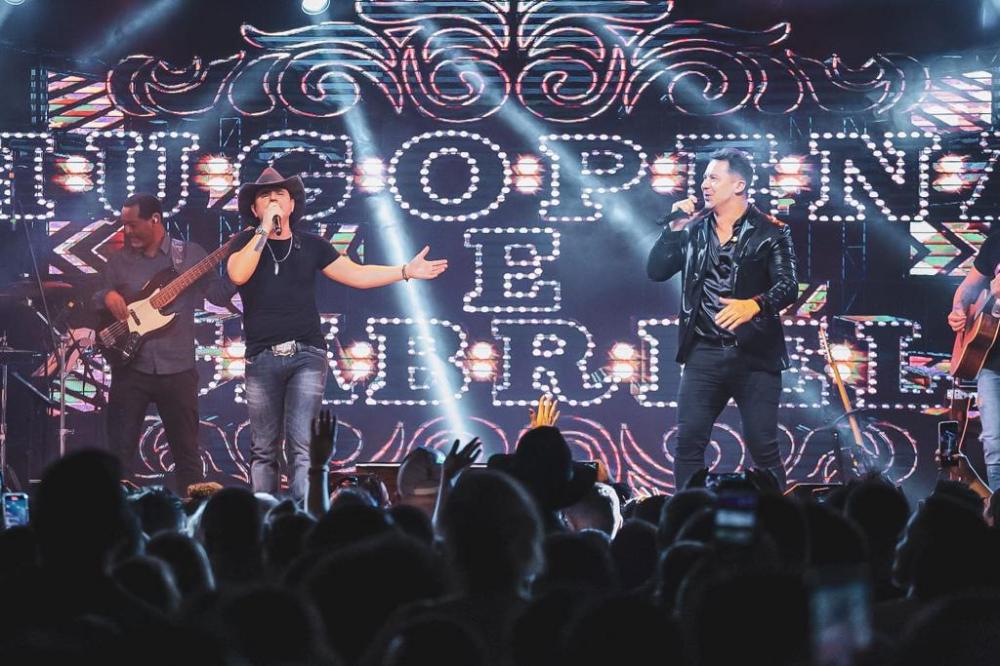Hugo Pena & Gabriel fazem retorno triunfal em São Paulo