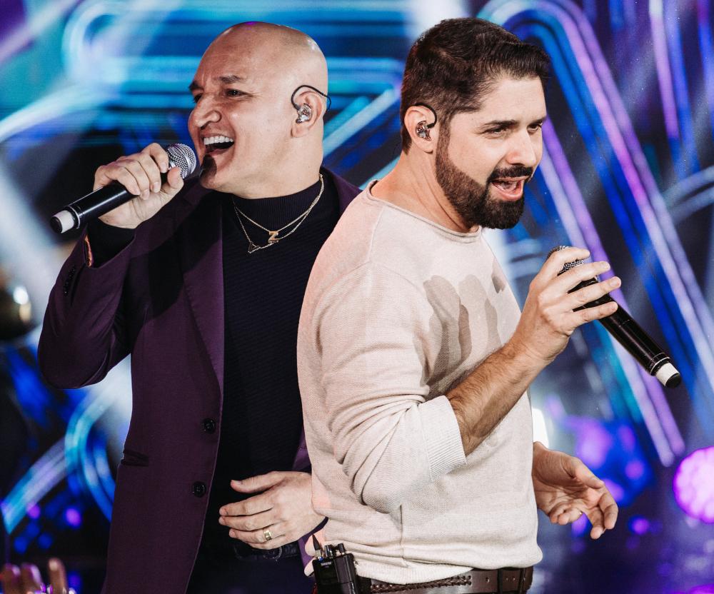 Com mais de 480 mil views em uma única música, Zé Vitor e Evandro, duo considerado aposta do sertanejo, lança a segunda parte do Ao Vivo em Rio Preto