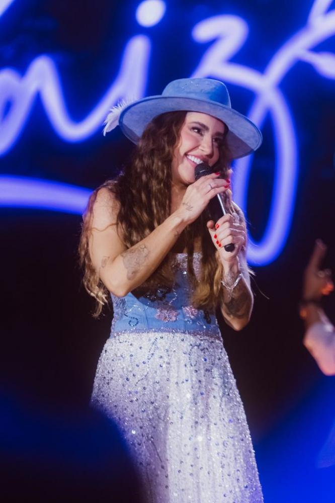 COM “RAIZ GOIÂNIA”, LAUANA PRADO CONQUISTA O TOP 50 ÁLBUM NO SPOTIFY BRASIL 15 DIAS APÓS O LANÇAMENTO