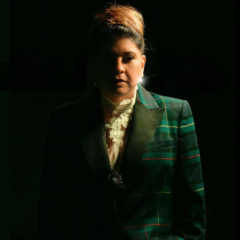 Roberta Miranda apresenta o polêmico videoclipe de “Desatemos os Nós”