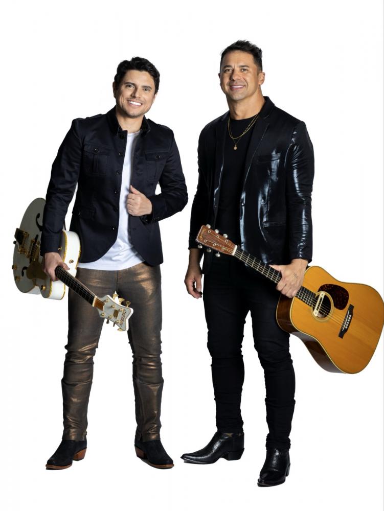 Hugo Pena & Gabriel cantam com Gusttavo Lima em Santa Catarina