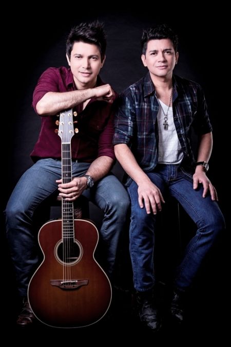 Lá Vem Saudade: Dupla sertaneja Zé Henrique & Gabriel retorna à formação original
