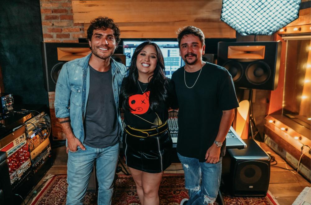 Bruninho & Davi se juntam com Mari Fernandez em feat inédito 