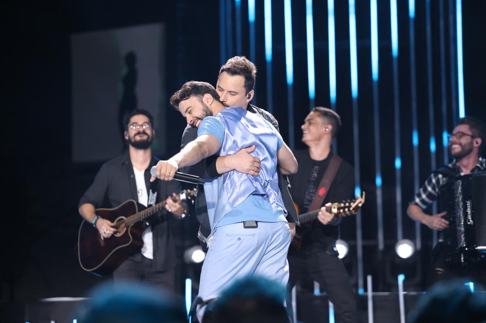 Clayton & Romário disponibilizam primeira faixa de “Ao Vivo Em Brasília” 