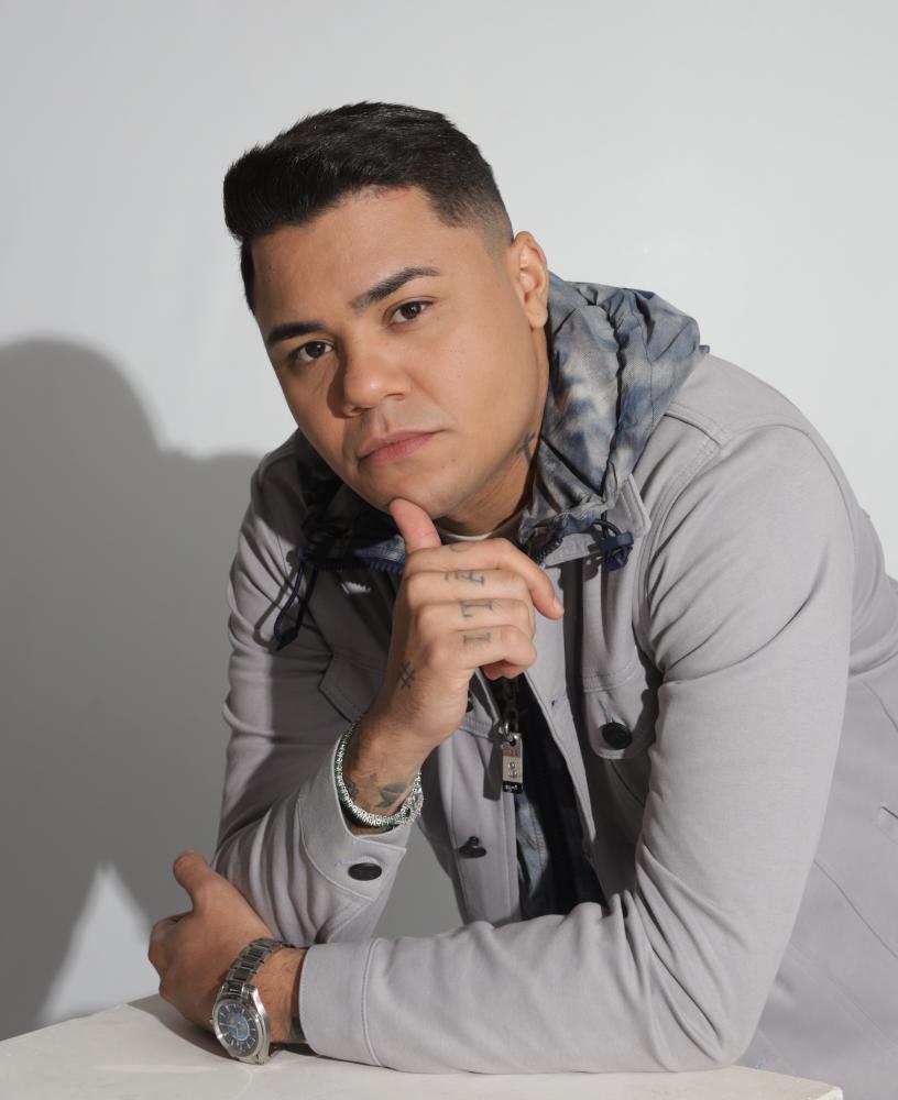 Felipe Araújo anuncia o aguardado álbum 