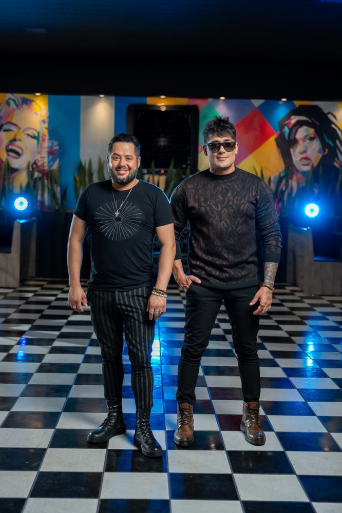 Hugo e Tiago lançam Hit com participações de seguidores para o carnaval