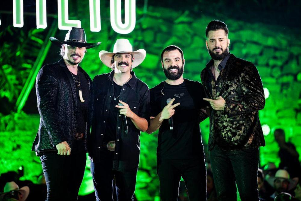 Dupla Augusto e Atílio se une a Fiduma & Jeca no novo single '4x4'