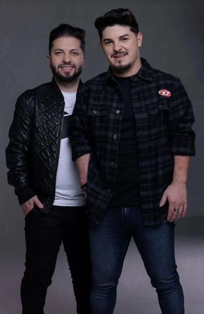 Júnior & Cézar anunciam gravação de DVD em São Paulo