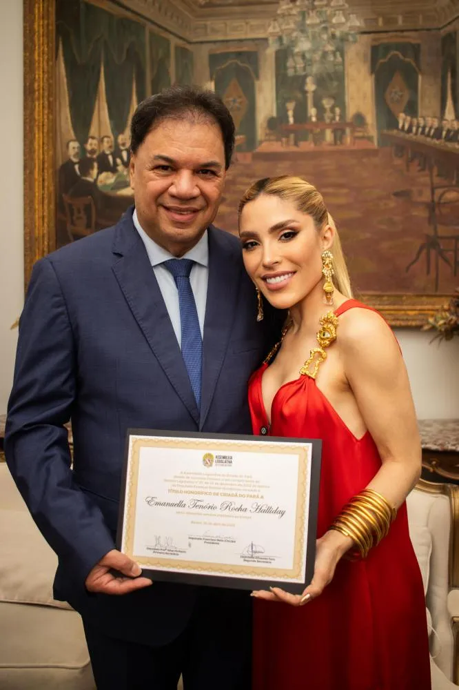 Manu Bahtidão recebe título de cidadã paraense em cerimônia na Alepa