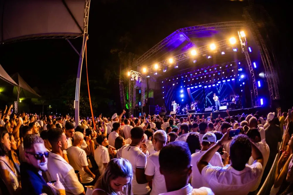 Réveillon Iate 2025: Rodriguinho, João Lucas & Diogo, Deu Samba e Denise Antunes comandam a festa mais tradicional de BH