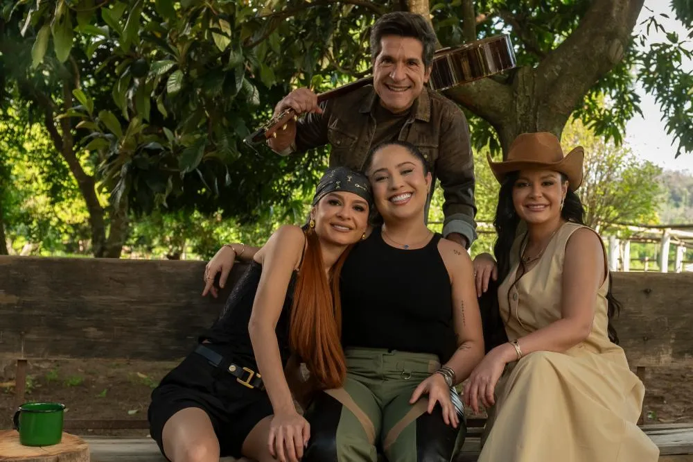 Maiara e Maraisa se juntam a Mari Fernandez no programa ‘Viver Sertanejo