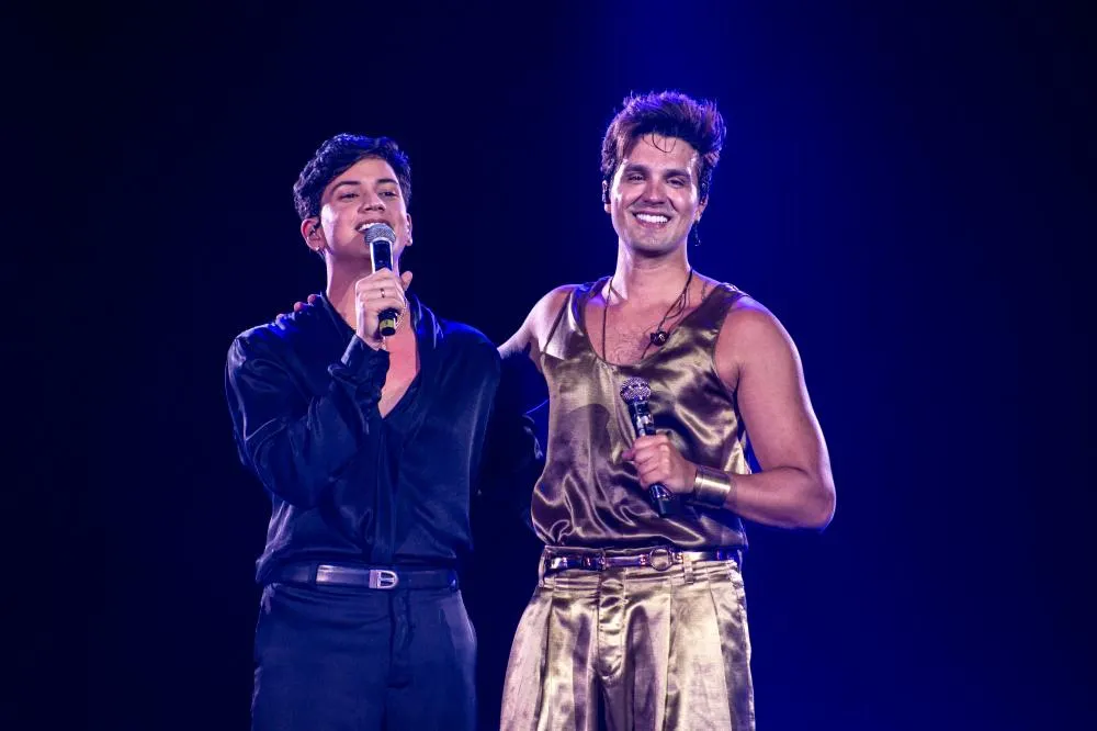 LUAN SANTANA apresenta nova versão de sua ‘DONA’, agora em parceria com LÉO FOGUETE, sensação do forró romântico