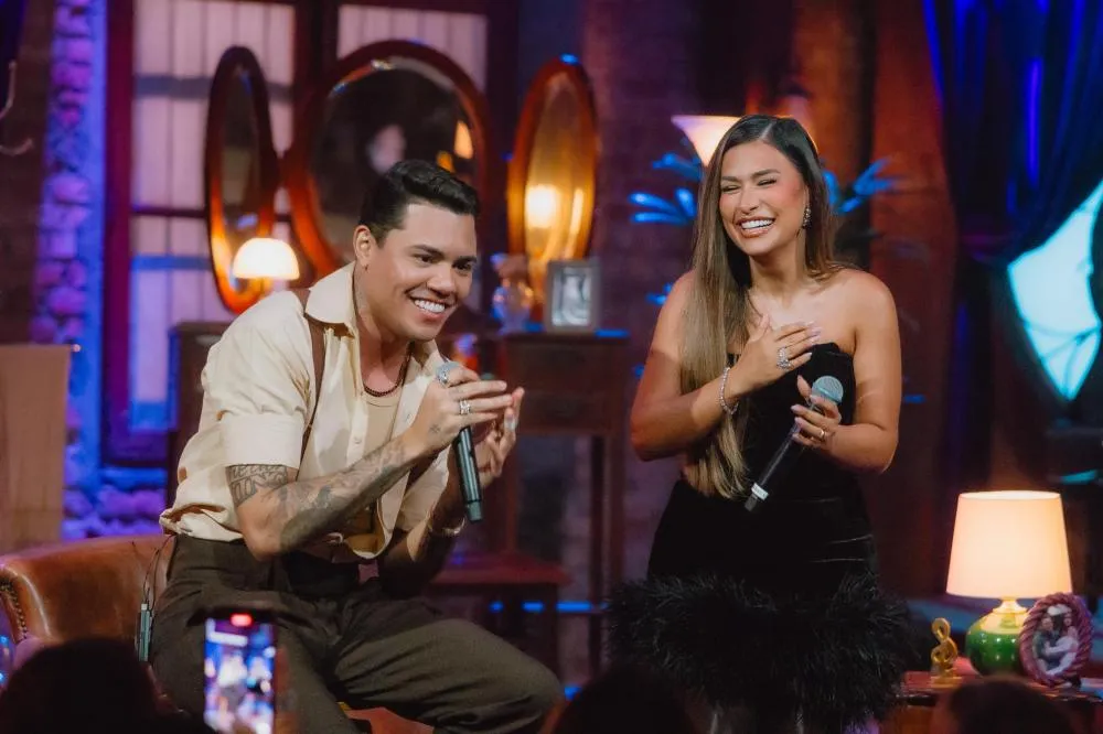 Felipe Araújo grava DVD intimista com participação de Simone Mendes em São Paulo 