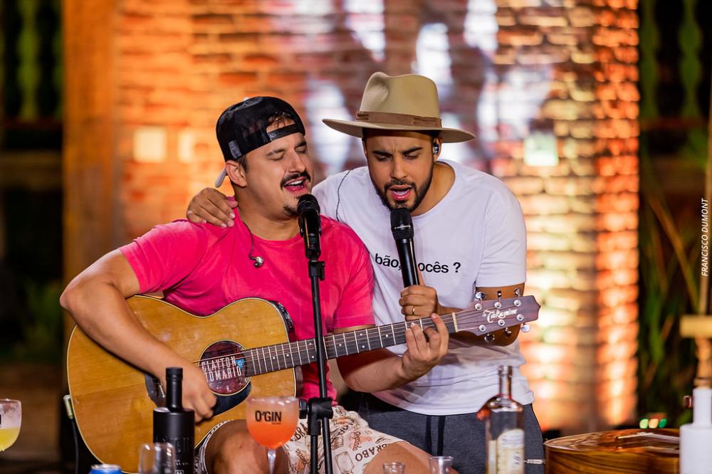 Clayton & Romário liberam dois clipes do EP O Melhor das Lives